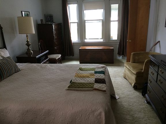 5th image of 1015 Kellogg Ave