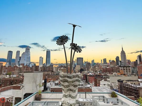 305 West 16th Street 2D image 12 of 13