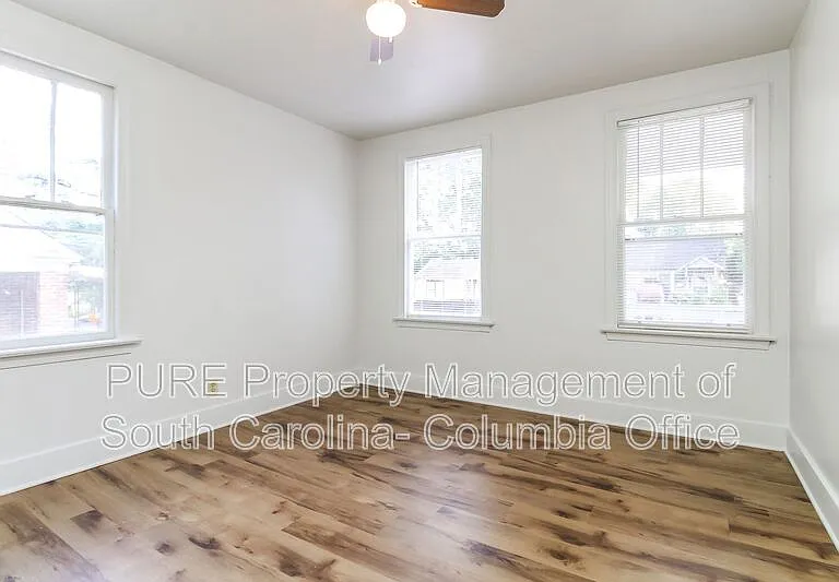 2511 Chestnut St — Photo 9