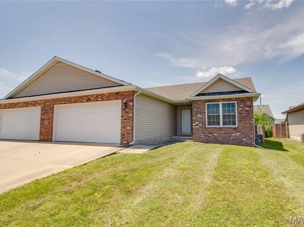 2909 Sandy Ln, Springfield, IL 62711