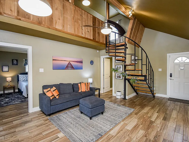 330 N Dixie Dr #A — Photo 8