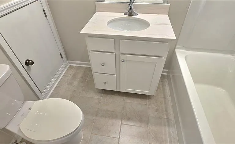 3608 Hidden Valley Cir — Photo 39