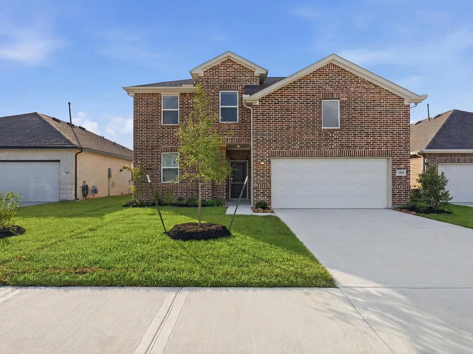 4 bed, 3.0 bath, 2192 sqft, $2,250 — Photo 3
