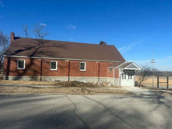 501 Dye St, Macedonia, IA 51549