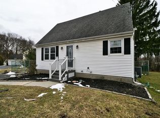 37 Acorn Ave, Rensselaer, NY 12144