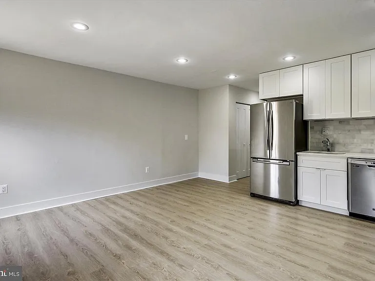 8 O St SW #1 — Photo 9