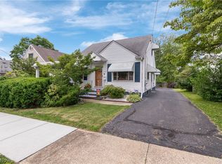 1924 16th St SW, Akron, OH 44314
