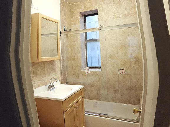 3rd image of 3816 Review Pl APT 3C