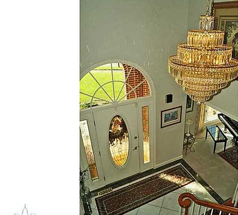 4th image of 3587 Breezy Point Dr
