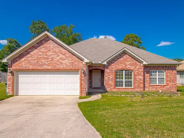 104 Woodridge Ct, Little Rock, AR 72204