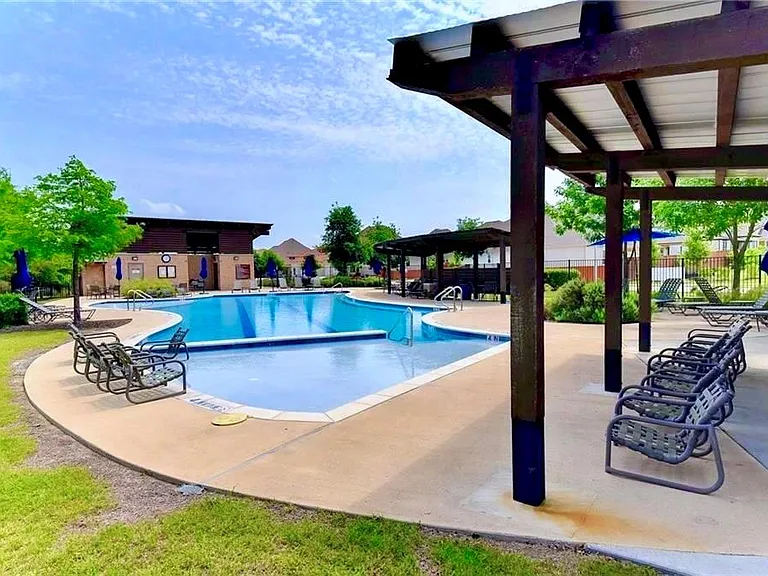 1265 Summerbrooke Cir #41 — Photo 3