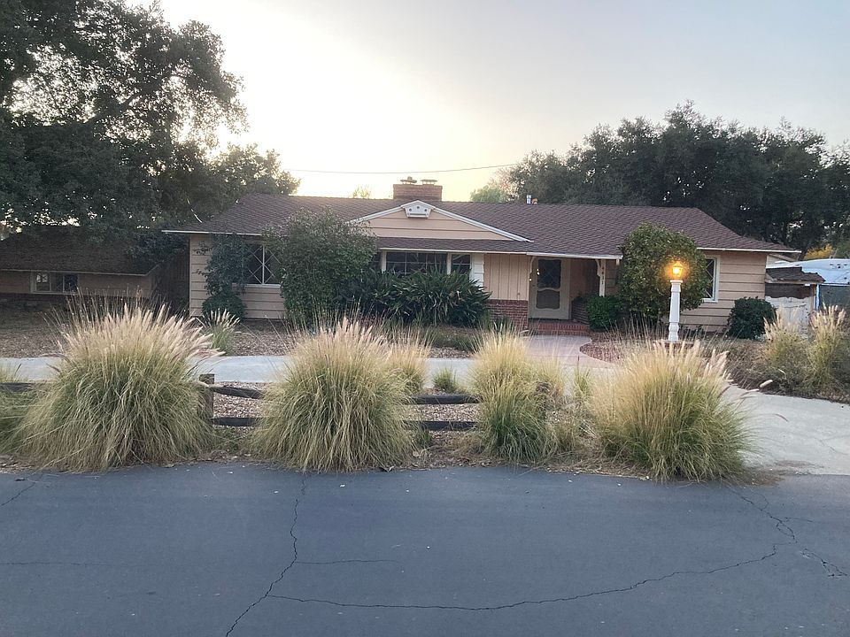 1st image of 4431 Oak Ln