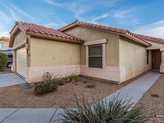 2nd image of 43949 W Cypress Ln