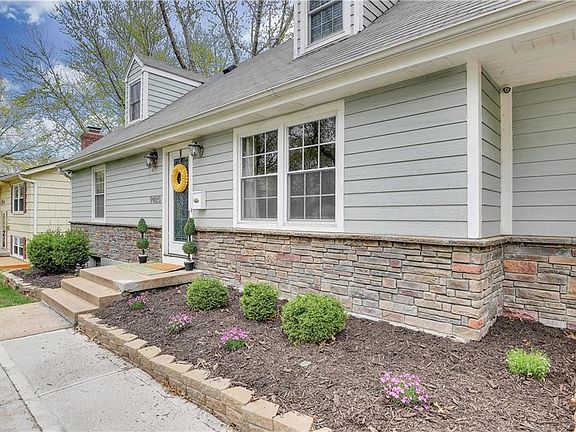 2nd image of 9405 Knox Dr