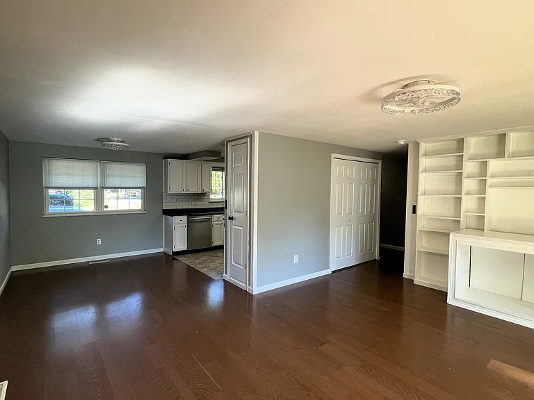5598 Santiago Dr — Photo 6