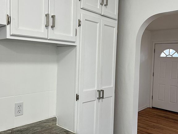4th image of 1426 Donovan St #1