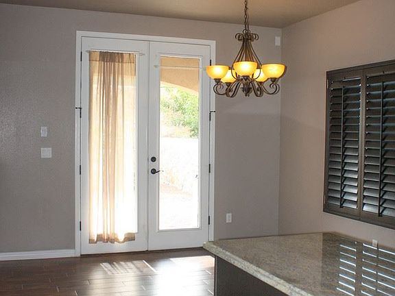 3rd image of 3156 Hidden Creek Dr