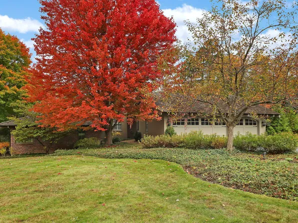 7 Sara Ln, Barrington Hills, IL 60010