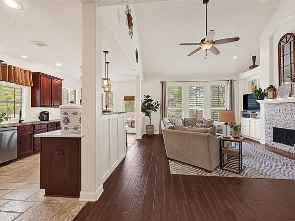 5th image of 11 Antico Ct