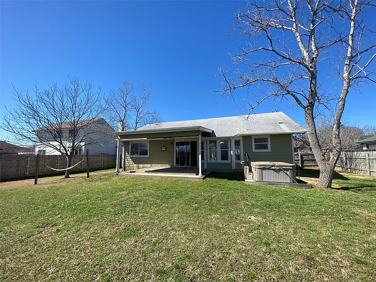 1806 Dublin Dr — Photo 38