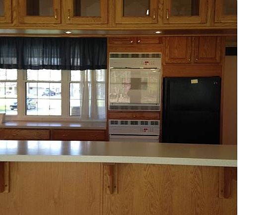 2nd image of 22424 Maplewood Dr
