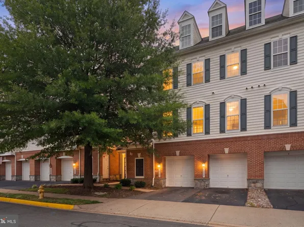 14586 Kylewood Way, Gainesville, VA 20155