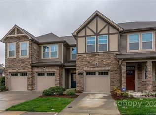 7334 Dulnian Way, Charlotte, NC 28278