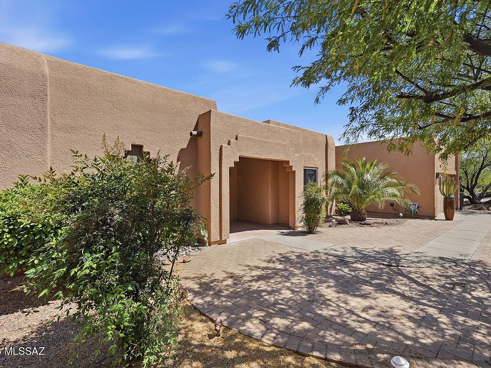 1st image of 490 S Corte Del Poeta