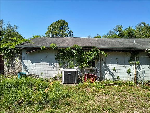 3rd image of 6810 Shady Acres Blvd