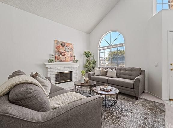 5th image of 2334 Norte Vista Dr