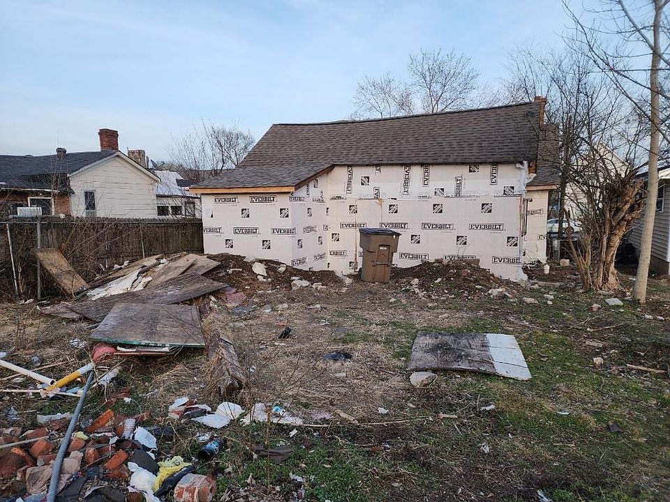 2nd image of 110 Lewis St