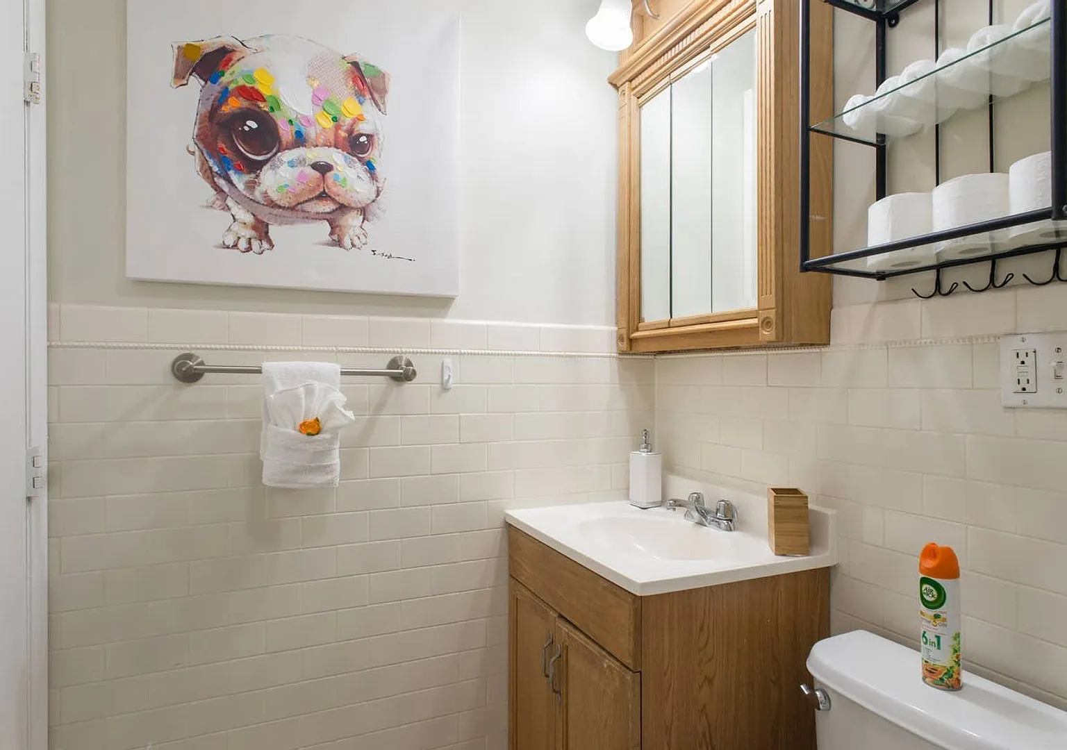 No brokers Fee, No Security Depsit, heat, Hot water Included, Laundry on a Site — Photo 3