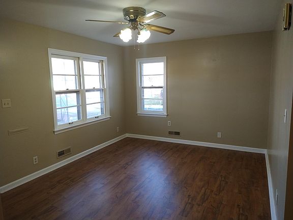 2nd image of 1510 N Platte Ave