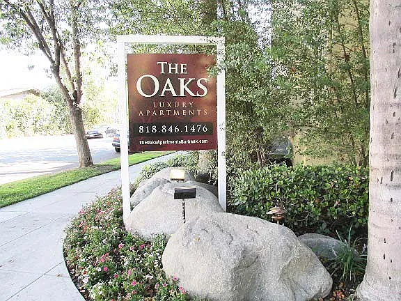 The Oaks Apartments — Photo 27