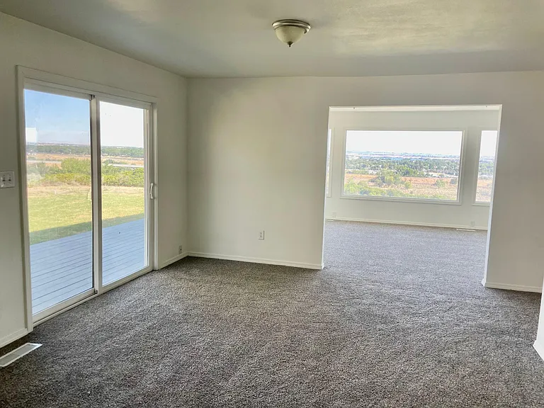 363 Columbia Park Trl — Photo 9