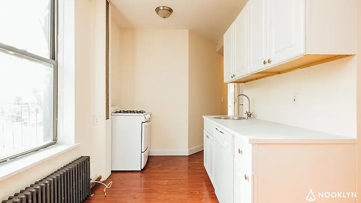 Rented by Nooklyn NYC LLC | media 13