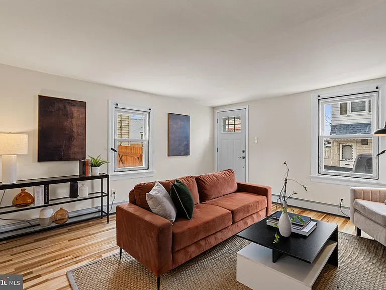 4717 Almond St #19 — Photo 6