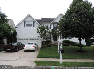 5 Oakbourne Ct, Bordentown, NJ 08505