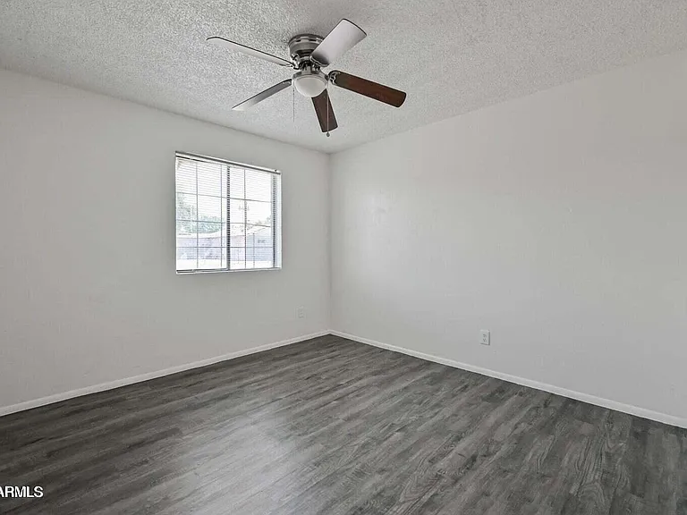 717 E Roeser Rd #101 — Photo 11