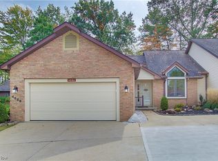 4886 Belden Park Dr NW, Canton, OH 44720