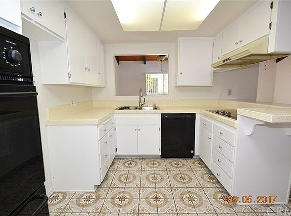 5th image of 4228 Newton St