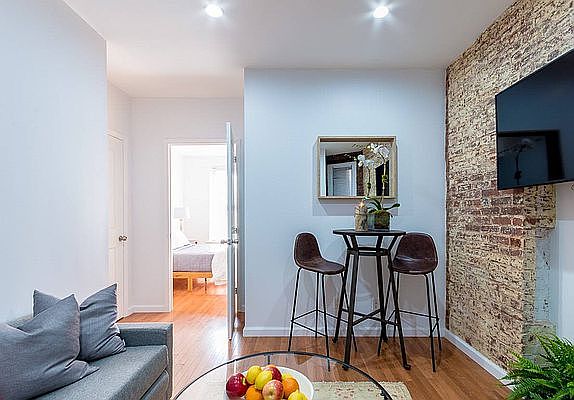 2nd image of 207 E 14th St APT 3A