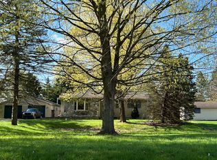 60125 Nine Mile Rd, South Lyon, MI 48178