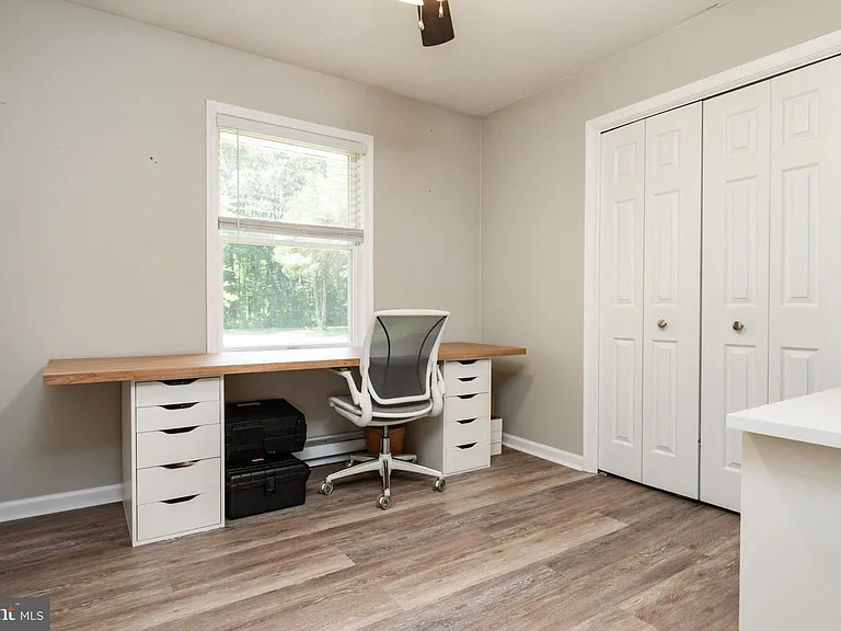 305 Merrick Corner Rd — Photo 24