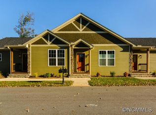 141 Red Hawk Knl, Lake Lure, NC 28746