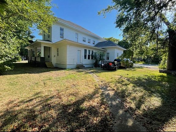 3rd image of 301 E Brin St #C