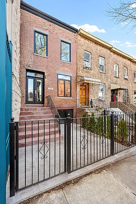 Sold by Compass | media 19