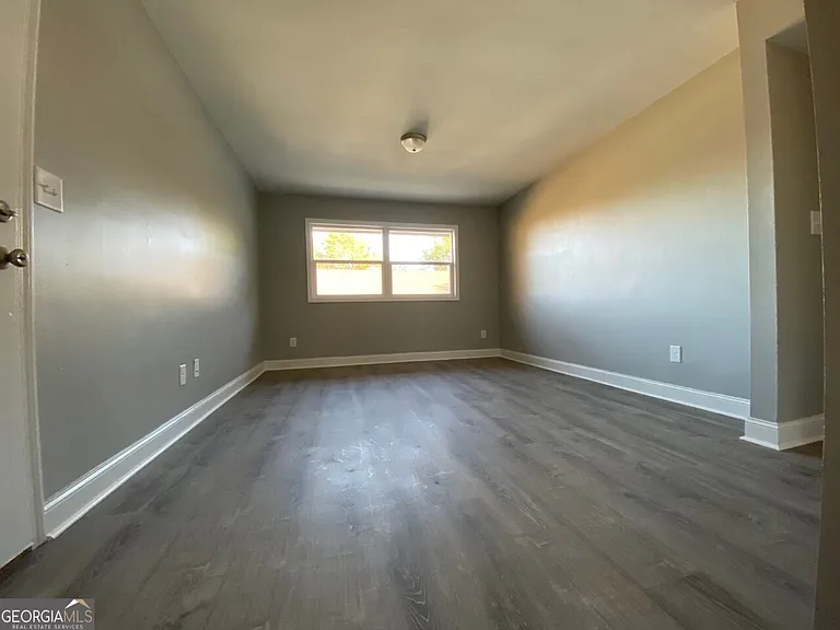 536 College St #4 — Photo 7