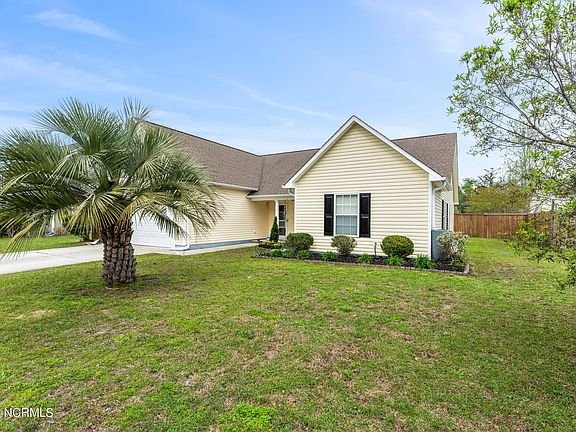 3rd image of 303 Dove Field Court SE