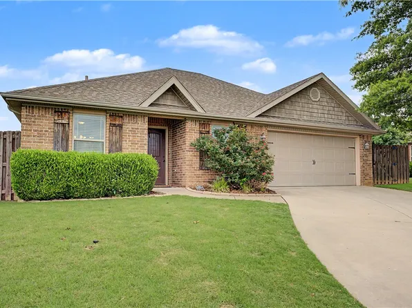 1103 W Berkeley Ave, Rogers, AR 72758